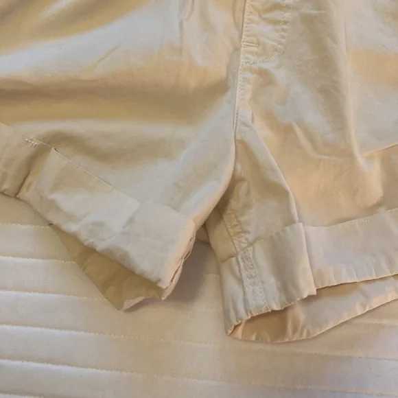 Abercrombie & Fitch Cream High-Waisted Paperbag Shorts - Picture 6 of 9